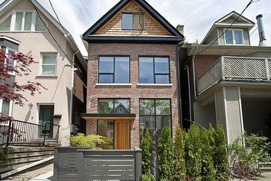Exterior home photo in Toronto