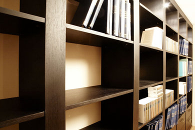 Cette image montre un salon design.