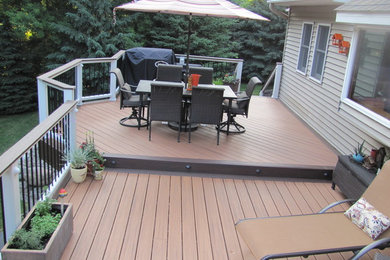 Example of a classic deck design in Minneapolis