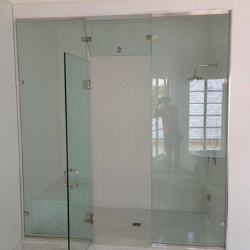 U.S.FRAMLESS GLASS SHOWER DOOR
