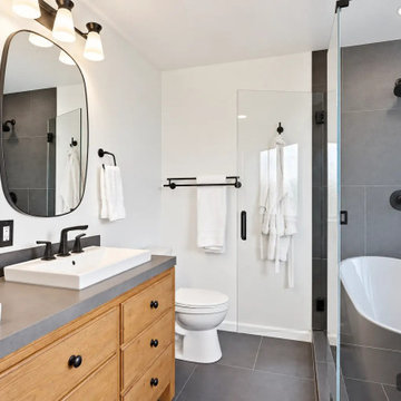 Bathroom Water Damage Repair in Gem Heights, Puyallup