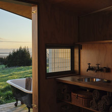 Carriage House Tub