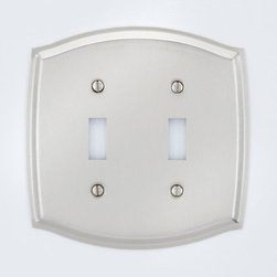 SW204.619 Switch Plates Colonial - Switch Plates And Outlet Covers