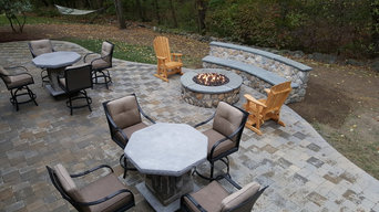 Lexington Custom firepit and paver patio