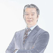 Tim He's photo