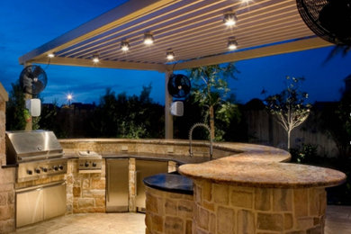 Inspiration for a modern patio remodel in Cleveland