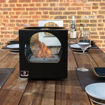 Modern Outdoor Fireplaces
