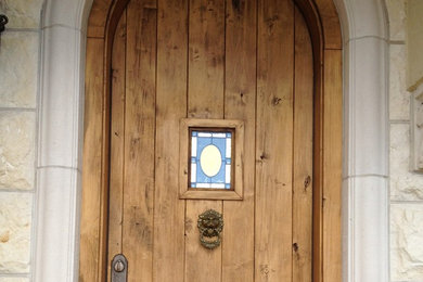 Transitional entryway photo in Minneapolis
