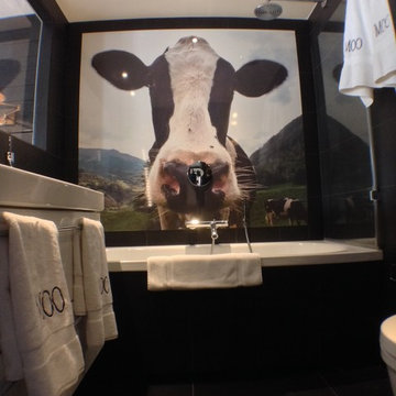 Moo Bathroom