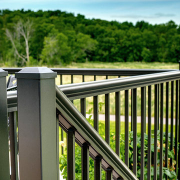 Aria Aluminum Railing