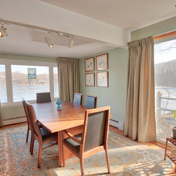 Dining Room In a Connecticut Lake House