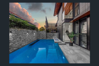 Inspiration for a modern pool remodel in Brisbane