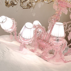 Melt Meee World - Chandeliers