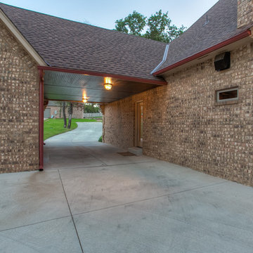 6517 NW 103 St - Wyatt Poindexter KW Elite