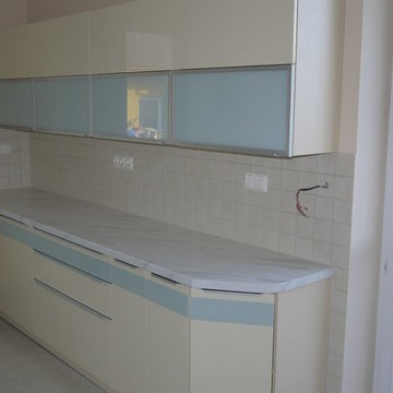 High Gloss MDF, Aluminum Frame with Glass