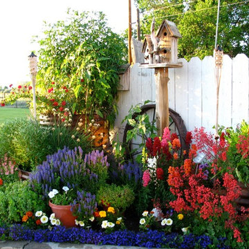 Flowers On Fleek | Gardnerville Flower Bed With Full Circle