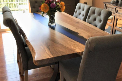 Example of a dining room design in Philadelphia