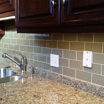 Glass Tile Backsplash - extremely popular nowadays. N Hermitage Ave., Chicago