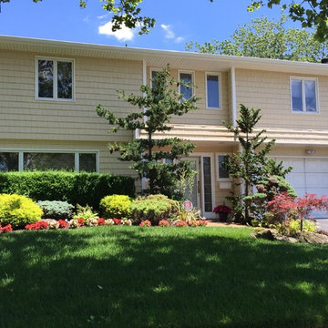 Merrick Siding - Colonial Ivory Shakes