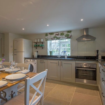 Grade II Listed Cottage: Kitchen