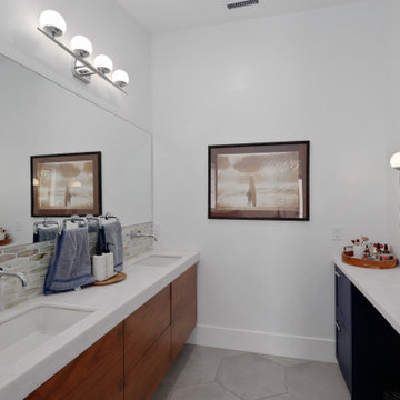 Carlsbad Modern Beach Cottage - Renovation + Addition