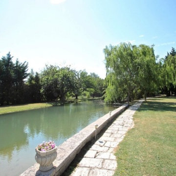 Three Uzès