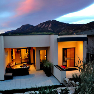 LEED Modern German Eco Panel House