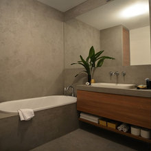 Lakehouse Bathroom