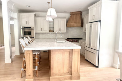 Example of a kitchen design in Boston