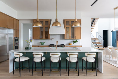 Kitchen - contemporary kitchen idea in Dallas