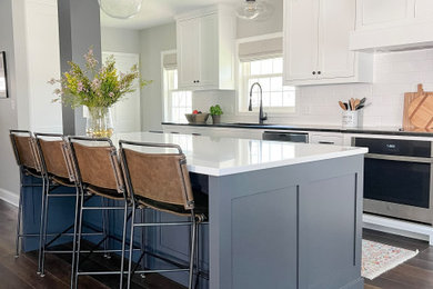 Kitchen - kitchen idea in Minneapolis