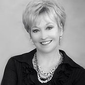 Deborah Walle's photo