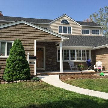 Wantagh Siding - Canyon Drift Shakes with Plum Creek Ledgestone