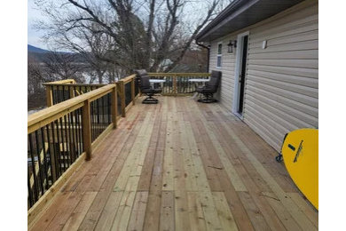 Trendy deck photo in Other