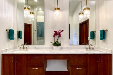オクラホマシティにあるトランジショナルスタイルのおしゃれな浴室の写真