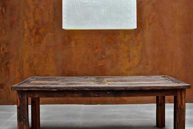 Tisch aus ca. 300 Jahre altem, antiken Eichenholz