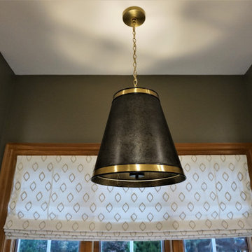 Off-white, Traditional Kitchen