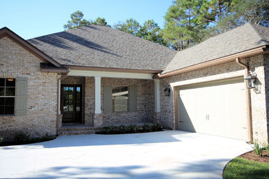 Inspiration for a craftsman exterior home remodel in Miami