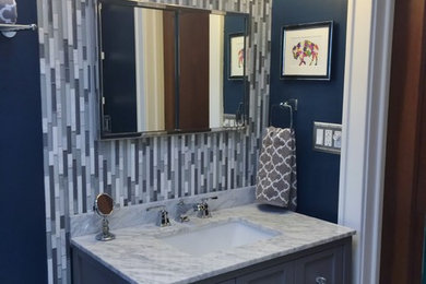 Transitional home design photo in New York