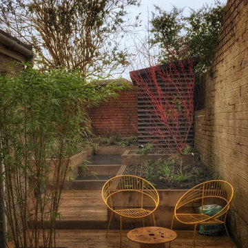 City courtyard garden