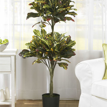 Indoor Topiary Silk Tree, White Living Room with Decorative Fruit