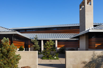 Modern exterior home idea in Detroit