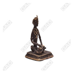 DHOKRA MADIA ON BASE - Decorative Objects And Figurines