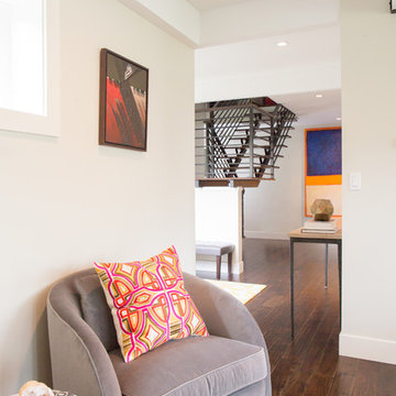 Yarrow Point: Modern Great Room