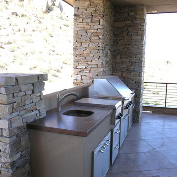 Outdoor Kitchens & BBQs