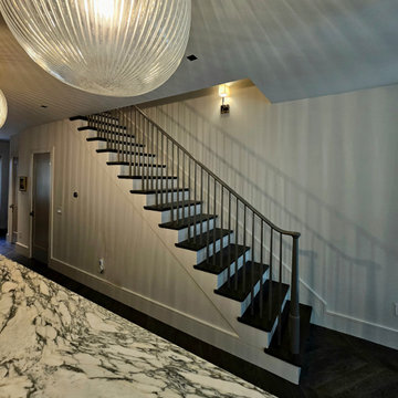Project #112 | Traditional Staircase with Continuous Rail System