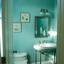 Guest room bathroom