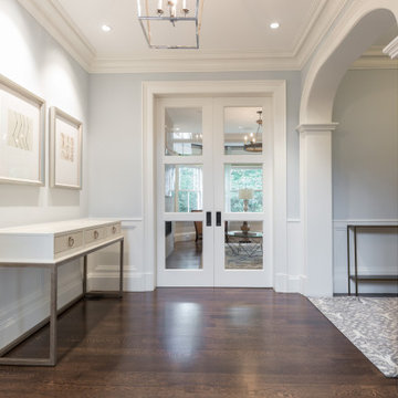 Classic Elegance and Modern Comfort: Norfolk Road Residence