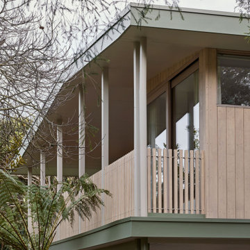 External Facade Nested in Trees