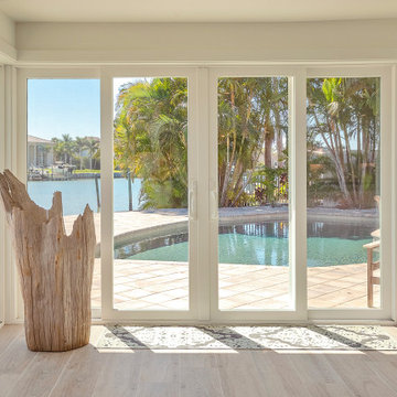 Elegant Waterfront Living with Seamless Indoor-Outdoor Connection